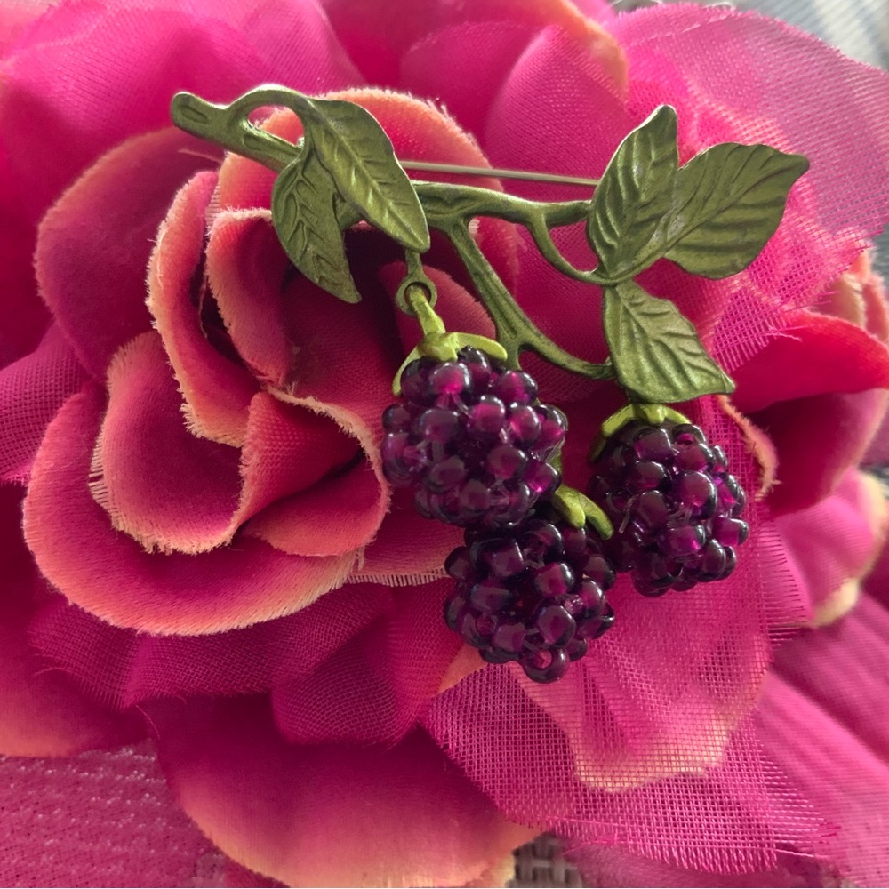 NWOT TWO (2) lovely beaded raspberry and grape 🍇 brooches. - Picture 1 of 5
